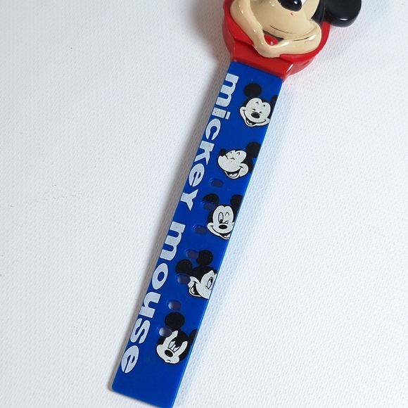 Disney Children's Mickey Mouse LCD Screen Watch, New Battery - Picture 5 of 11